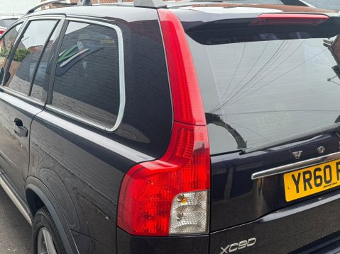 Volvo XC90 2.4 D5 R-Design SE Geartronic AWD 5dr 42