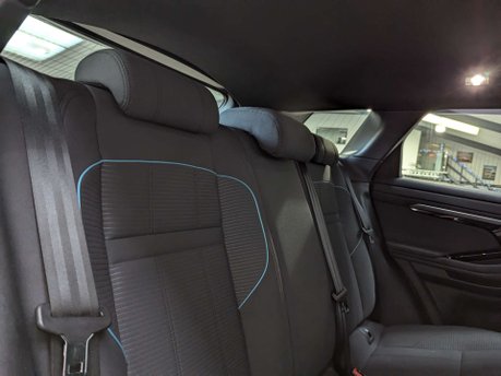 Land Rover Range Rover Evoque 2.0 Range Rover Evoque R-Dynamic D 4x2 5dr 53