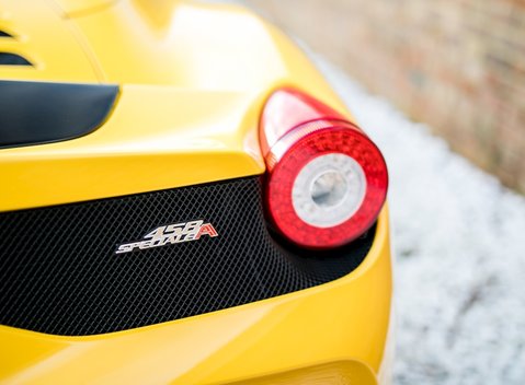 Ferrari 458 Speciale Aperta 28