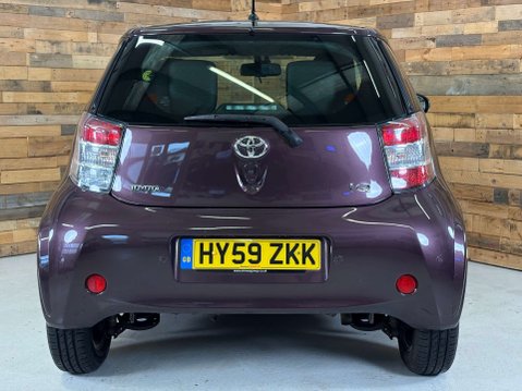 Toyota Iq 1.0 VVT-i 2 Hatchback 3dr Petrol Multidrive Euro 4 (68 bhp) 