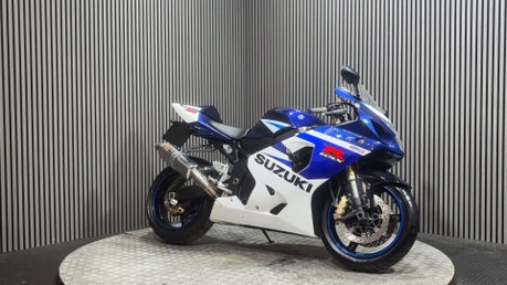 Suzuki GSX-R 2005 28K NEW MOT SERVICED WARRANTY 600CC SUPER SPORT GIXXER 2