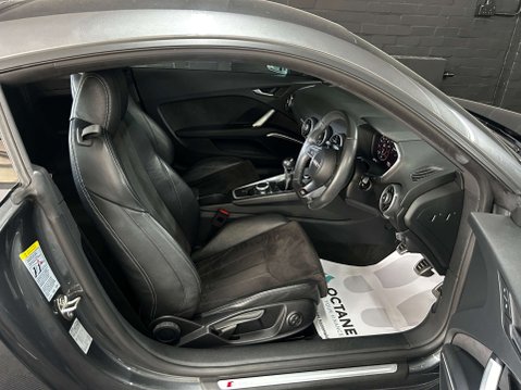 Audi TT 1.8 TT Black Edition TFSI 3dr 41