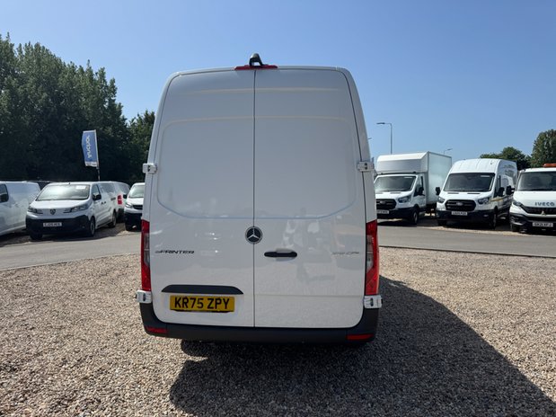 Mercedes-Benz Sprinter AUTO MWB L2H2 High Roof 315 Pro Air Con Camera EURO 6 7