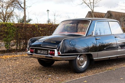 Citroen DS 21 Berline Chapron 'Majesty' 15