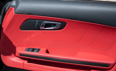 Mercedes-Benz SLS AMG Roadster 20