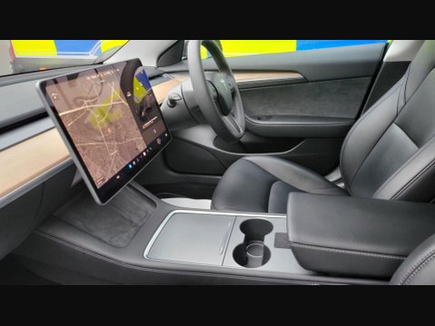 Tesla Model 3 MODEL 3 35