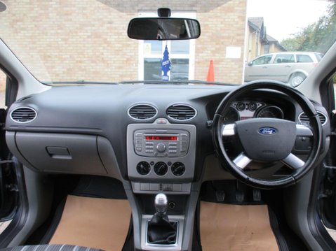 Ford Focus 1.6 Style 5dr 15
