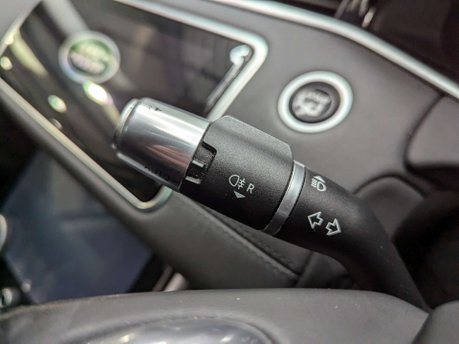 Land Rover Range Rover Evoque 2.0 Range Rover Evoque SE D Auto 4WD 5dr 64