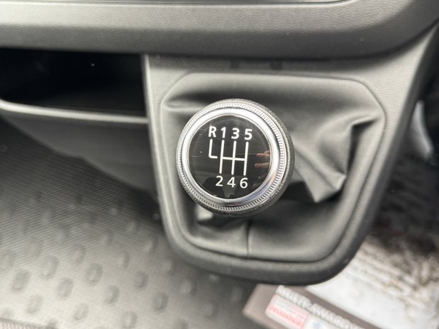 Renault Trafic LWB L2H1 Low Roof Advance L130 Air Con Sensors EURO 6 40