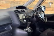 Nissan Serena 8