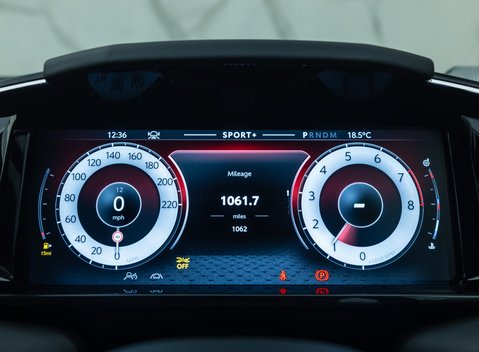 Aston Martin Vanquish V12 21