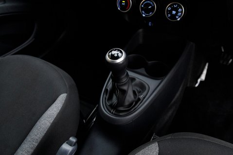 Toyota Aygo X VVT-I PURE 31