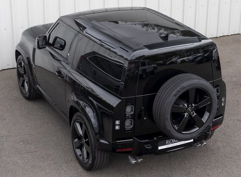 Land Rover Defender V8 9