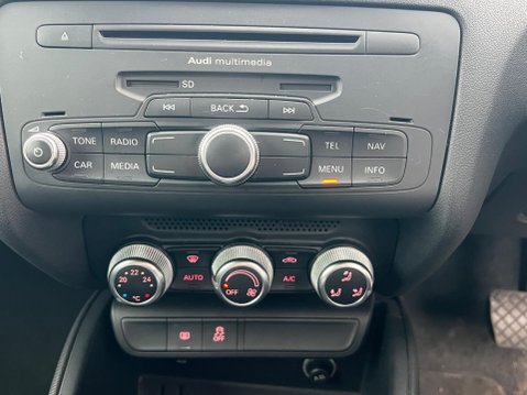 Audi A1 1.4 TFSI Black Edition S Tronic Euro 5 3dr 28