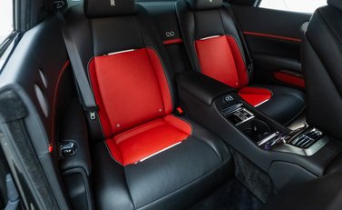 Rolls-Royce Wraith Black Badge 17