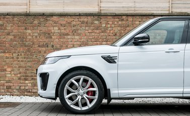 Land Rover Range Rover Sport 5.0 SVR 38