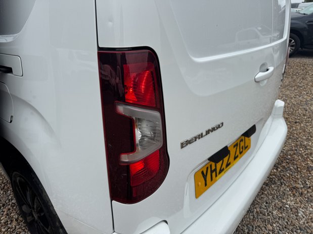 Citroen Berlingo LWB L2H1 [SOLD CM] Low Roof Driver 950 Air Con Alloys Nav Sensors EURO 6 NO 13