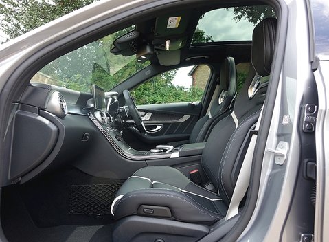 Mercedes-Benz C63 S Estate 11