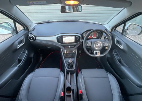MG MG3 1.5 VTI-TECH EXCLUSIVE NAV 12