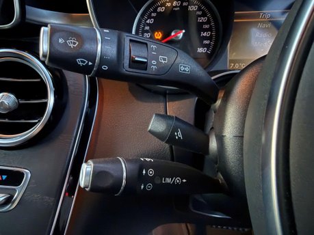 Mercedes-Benz GLC 2.1 GLC220d AMG Line (Premium) G-Tronic 4MATIC Euro 6 (s/s) 5dr 16