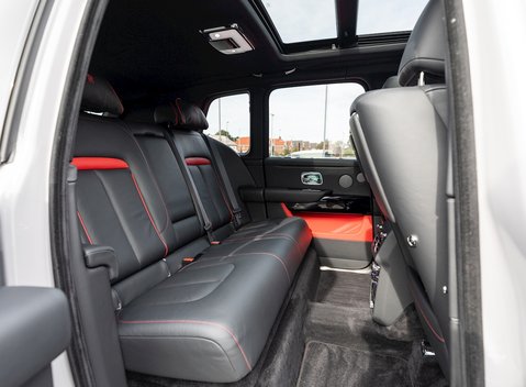 Rolls-Royce Cullinan 16
