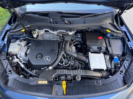 Mercedes-Benz GLA 1.3 GLA180 AMG Line (Premium Plus) 7G-DCT Euro 6 (s/s) 5dr 39