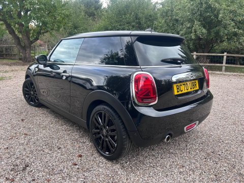 Mini Hatch 1.5 Cooper Exclusive Steptronic Euro 6 (s/s) 3dr 9