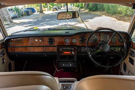 Rolls-Royce Silver Shadow II 15