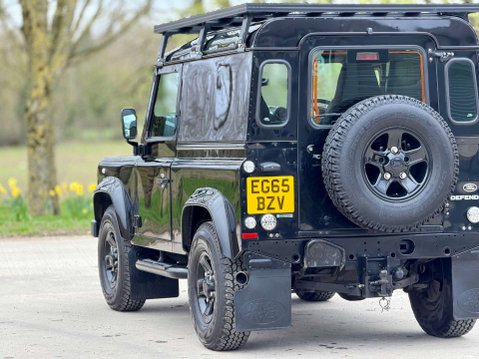Land Rover Defender 2.2 Defender 90 XS Hard Top TD 4WD 12