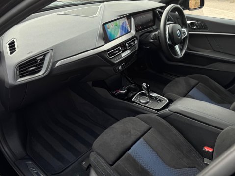 BMW 1 Series 2.0 M135i Auto xDrive Euro 6 (s/s) 5dr 25