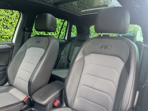 Volkswagen Tiguan 2.0 TDI R-Line SUV 5dr Diesel DSG Euro 6 (s/s) (150 ps) 8