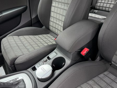 Audi Q3 TDI QUATTRO SE 44