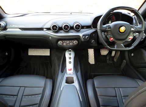 Ferrari F12 Berlinetta 16