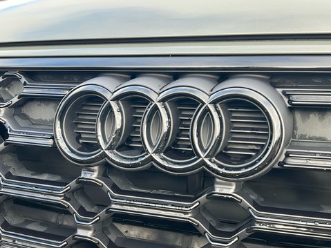 Audi Q5 TFSI QUATTRO S LINE BLACK EDITION 13