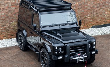 Land Rover Defender 90 Urban Truck 8