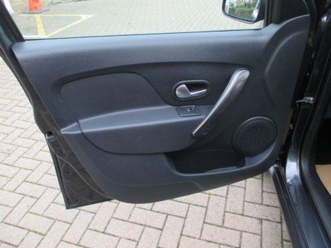 Dacia Sandero Stepway 0.9 TCe Comfort Euro 6 (s/s) 5dr 40