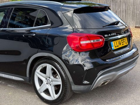 Mercedes-Benz GLA 2.1 GLA220 CDI AMG Line SUV 5dr Diesel 7G-DCT 4MATIC Euro 6 (s/s) (170 ps) 29