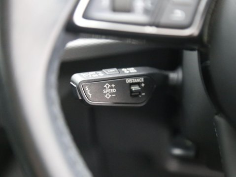 Audi Q2 1.0 TFSI 30 Technik Euro 6 (s/s) 5dr 13