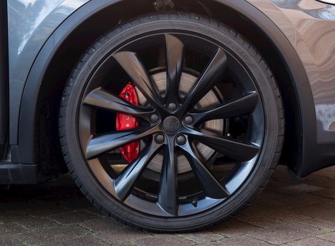 Tesla Model X X P100 19