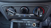 Hyundai i20 1.4 SE Hatchback 5dr Petrol Auto Euro 6 (100 ps) 28