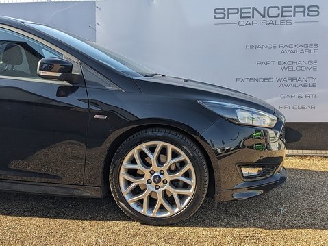 Ford Focus ST-LINE 11