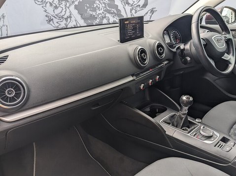 Audi A3 TFSI SE 19