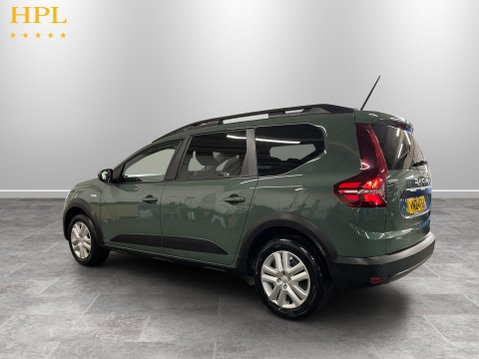 Dacia Jogger 1.6 Hybrid Expression MPV 5dr Petrol Hybrid Auto Euro 6 (s/s) (140 ps) Air 5