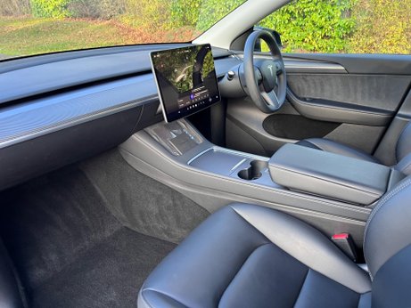 Tesla Model Y (Dual Motor) Long Range Auto 4WDE 5dr 23