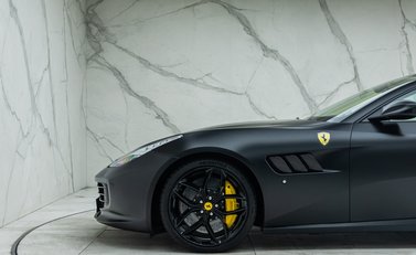 Ferrari GTC4 Lusso T 35