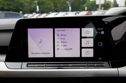 Volkswagen Golf LIFE TSI 21