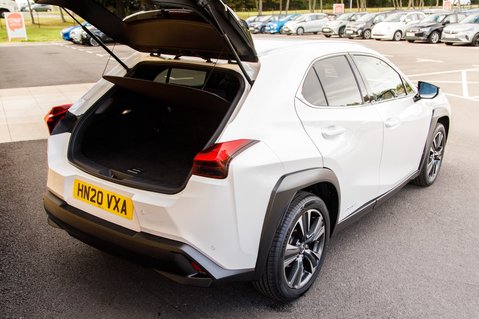 Lexus Ux 250H 37