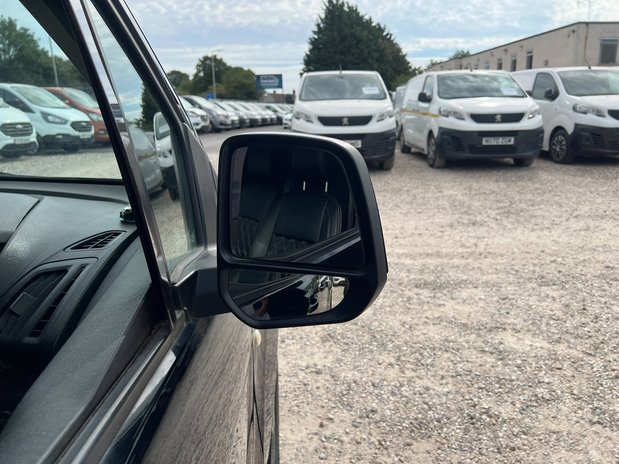 Ford Transit Connect LWB L2H1 Low Roof Limited Air Con Nav Sensors EURO 6 NO VAT 19