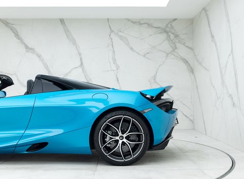 McLaren 720S Spider 29