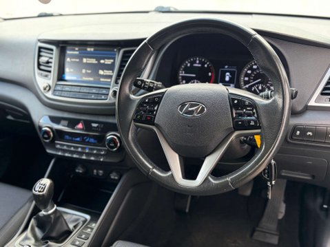 Hyundai TUCSON 2.0 Tucson SE Nav Blue Drive 2WD CRDi 5dr 43